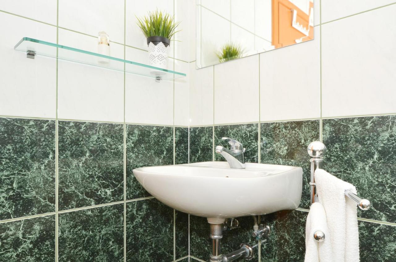 Apartmani Basic Rogoznica Rogoznica  Extérieur photo
