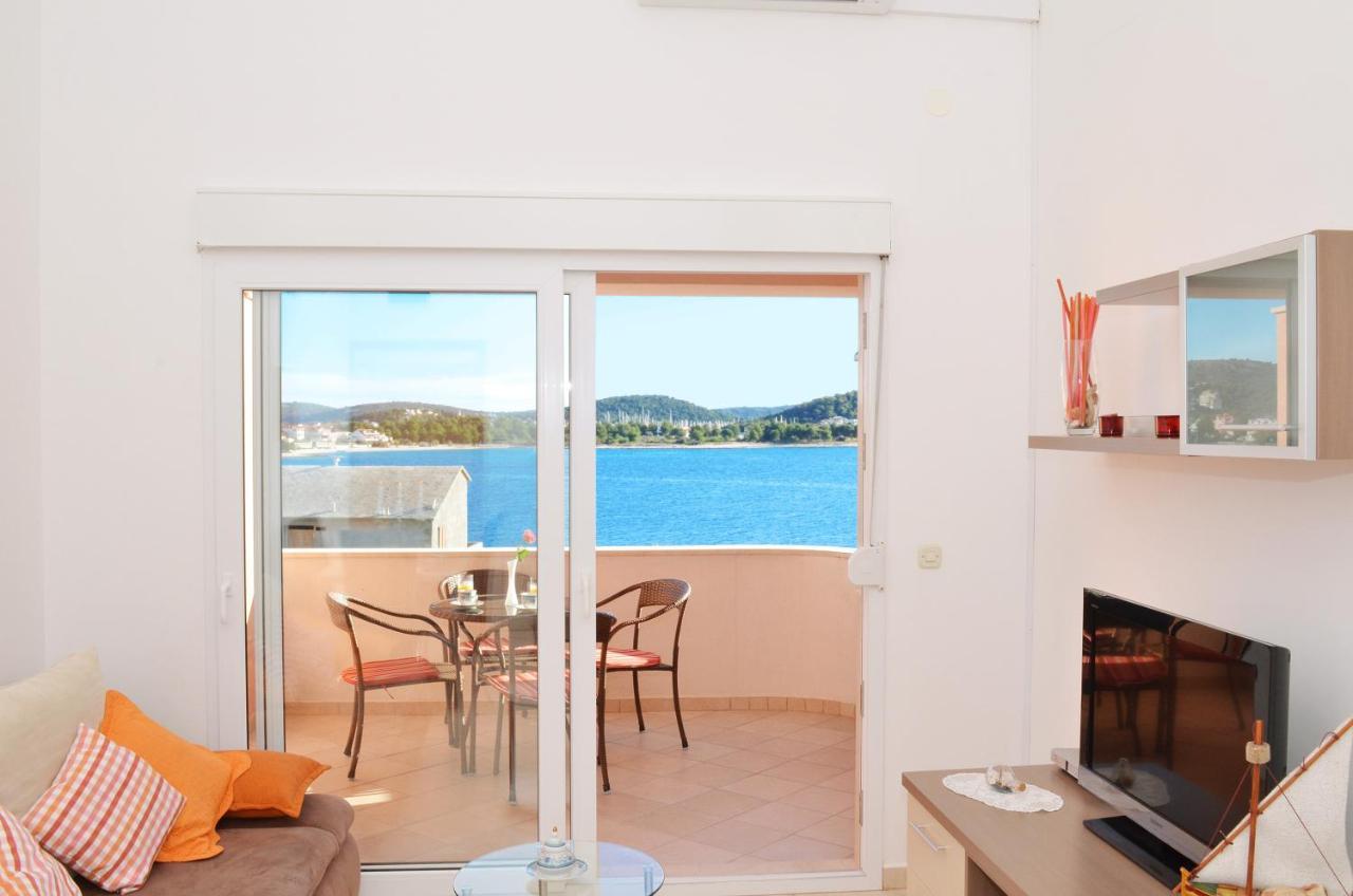 Apartmani Basic Rogoznica Rogoznica  Extérieur photo