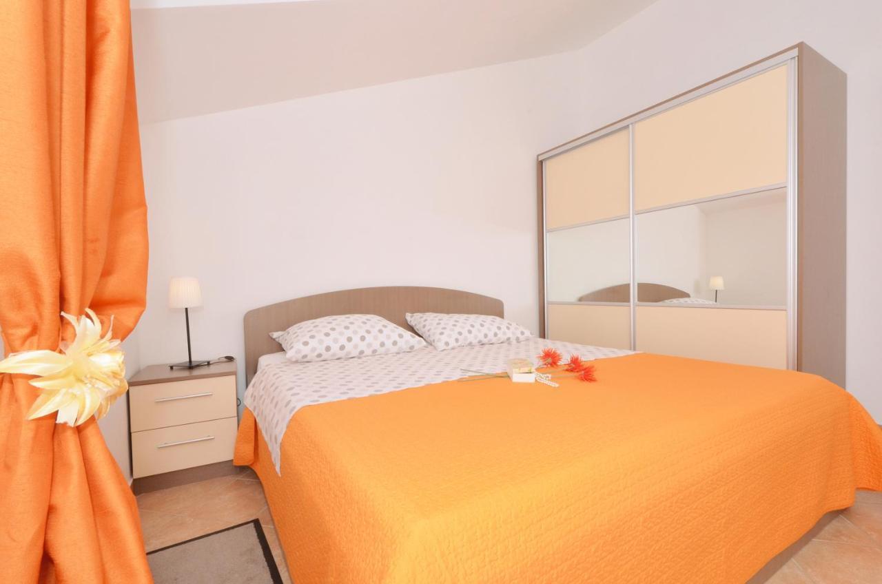 Apartmani Basic Rogoznica Rogoznica  Extérieur photo